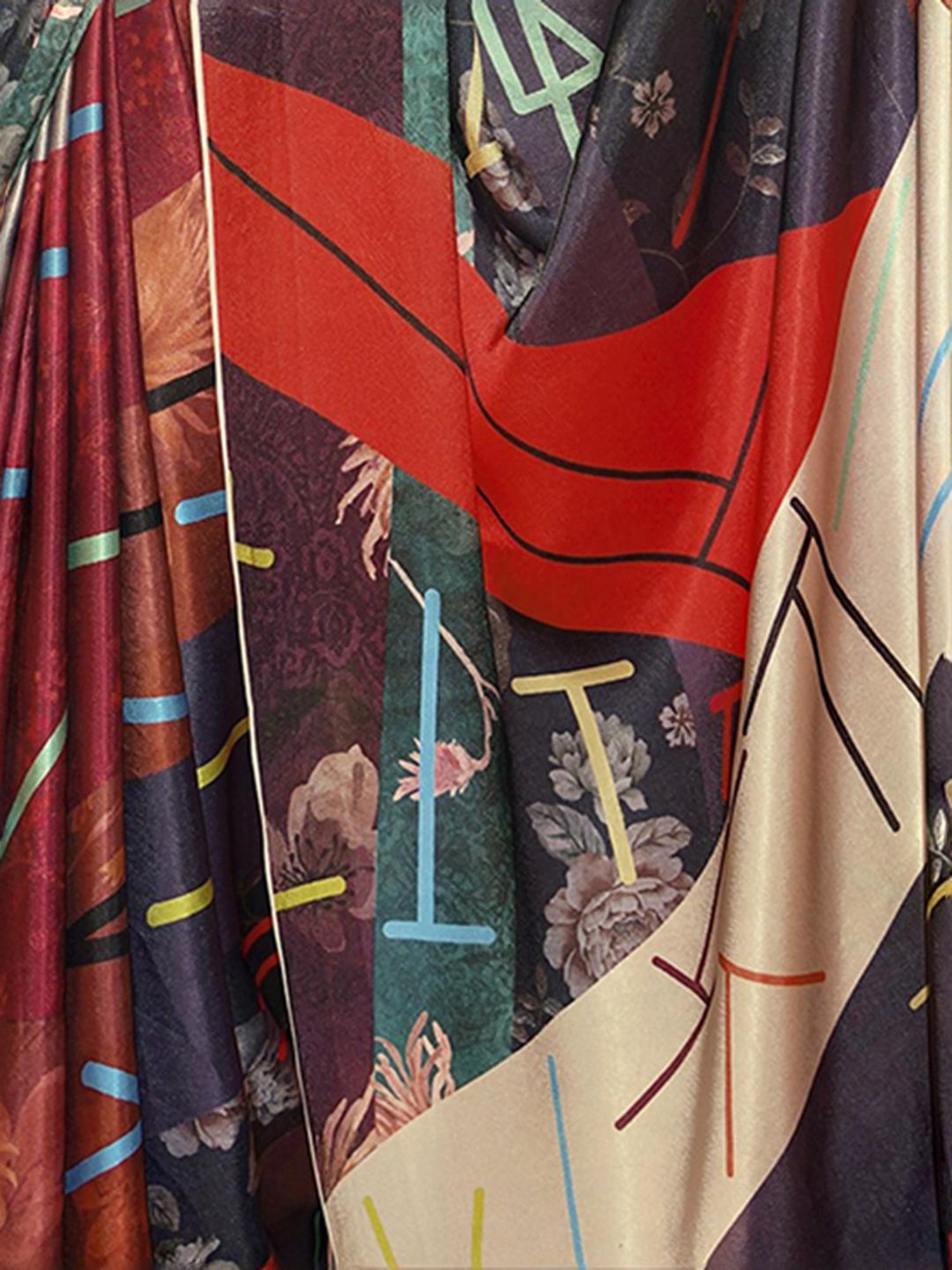 Satrani Multicolored Floral Print Saree With Unstitched Blouse