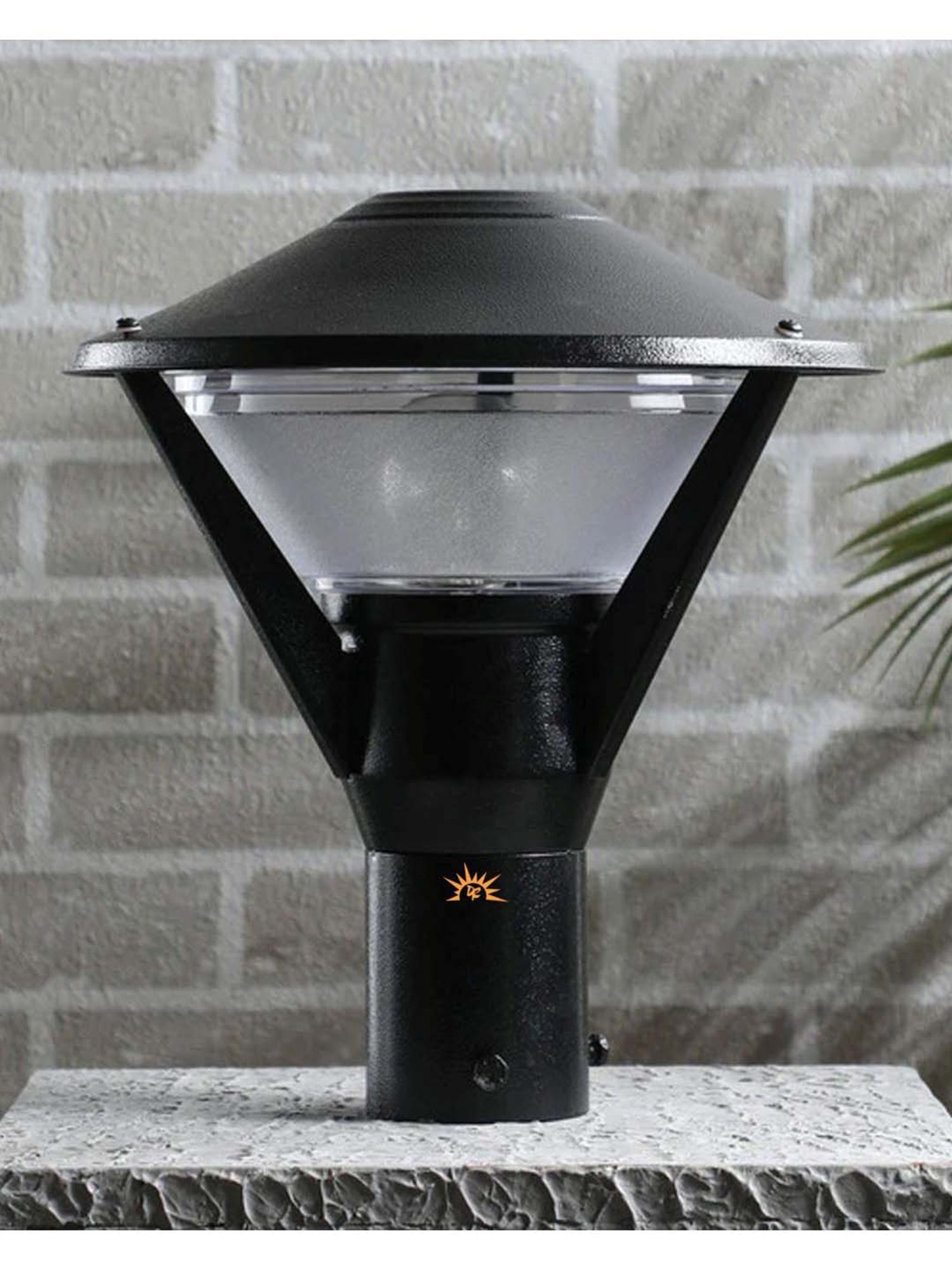 DecorativeRay Black Iron Gate Light - Set of 1