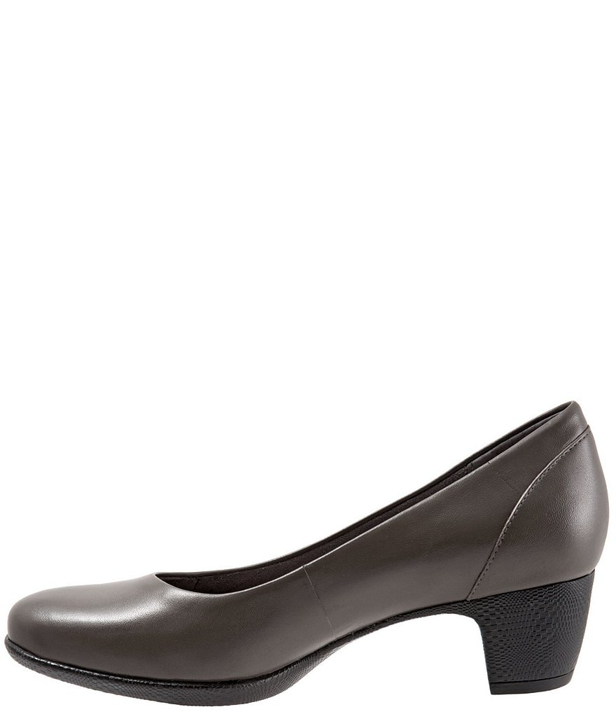 SoftWalk Imperial II Block Heel Pumps