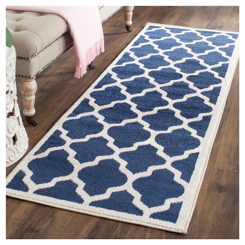 Clichy Rug 5'X5' - Navy/Beige - Safavieh