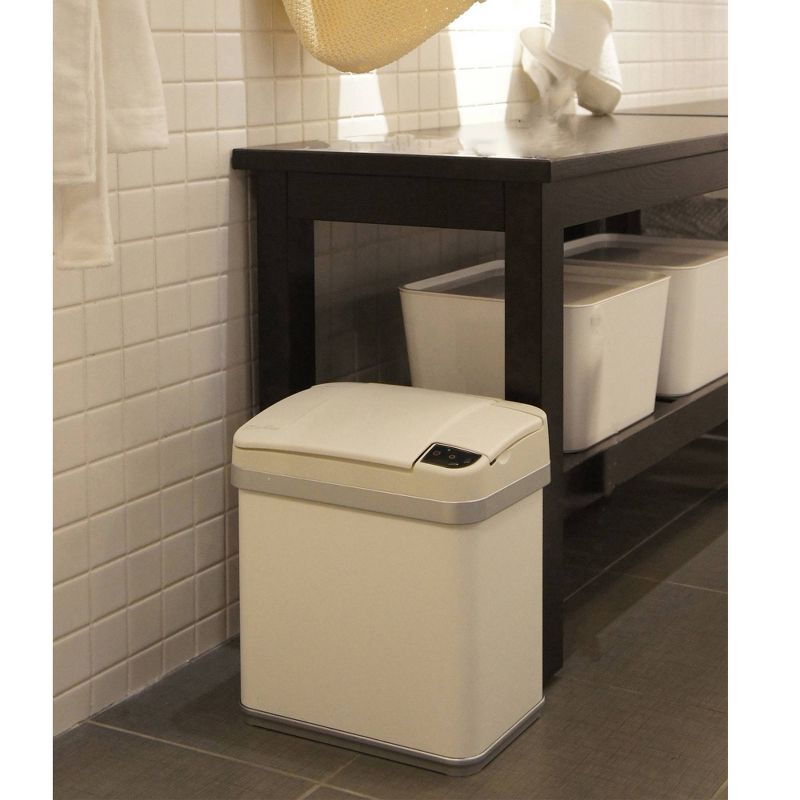 halo quality 2.5gal Multifunction Sensor Trash Can White