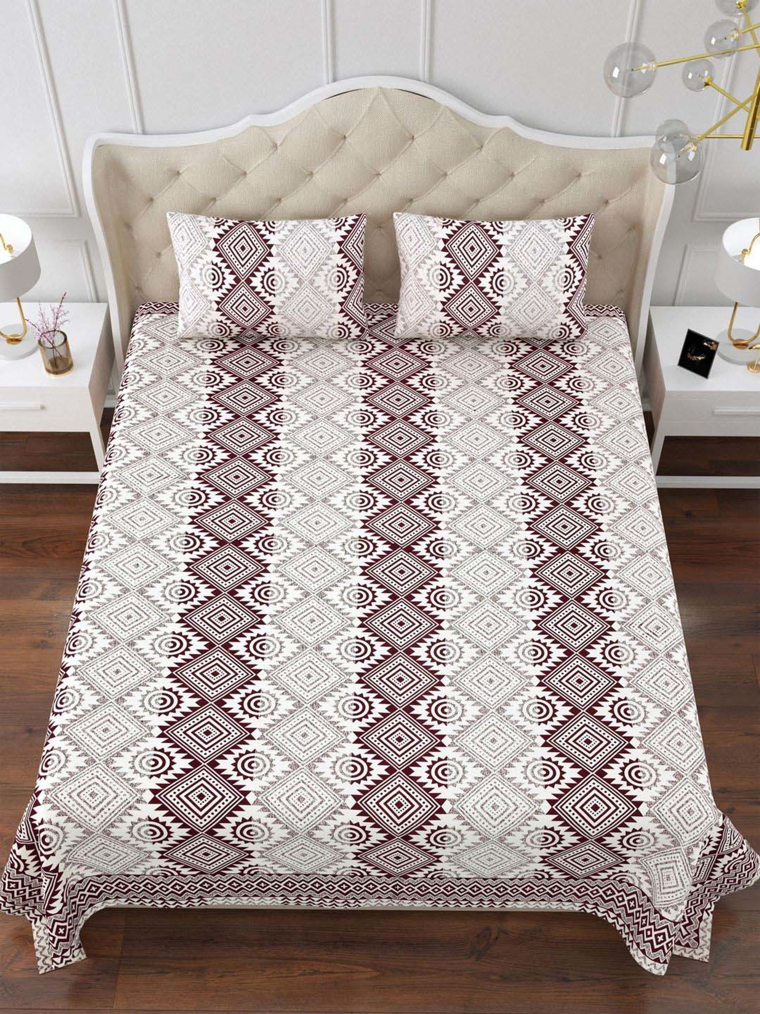 Aapno Rajasthan Thar Sand Dunes White & Maroon Cotton 140 GSM Double Bedsheet With 2 Pillow Cover