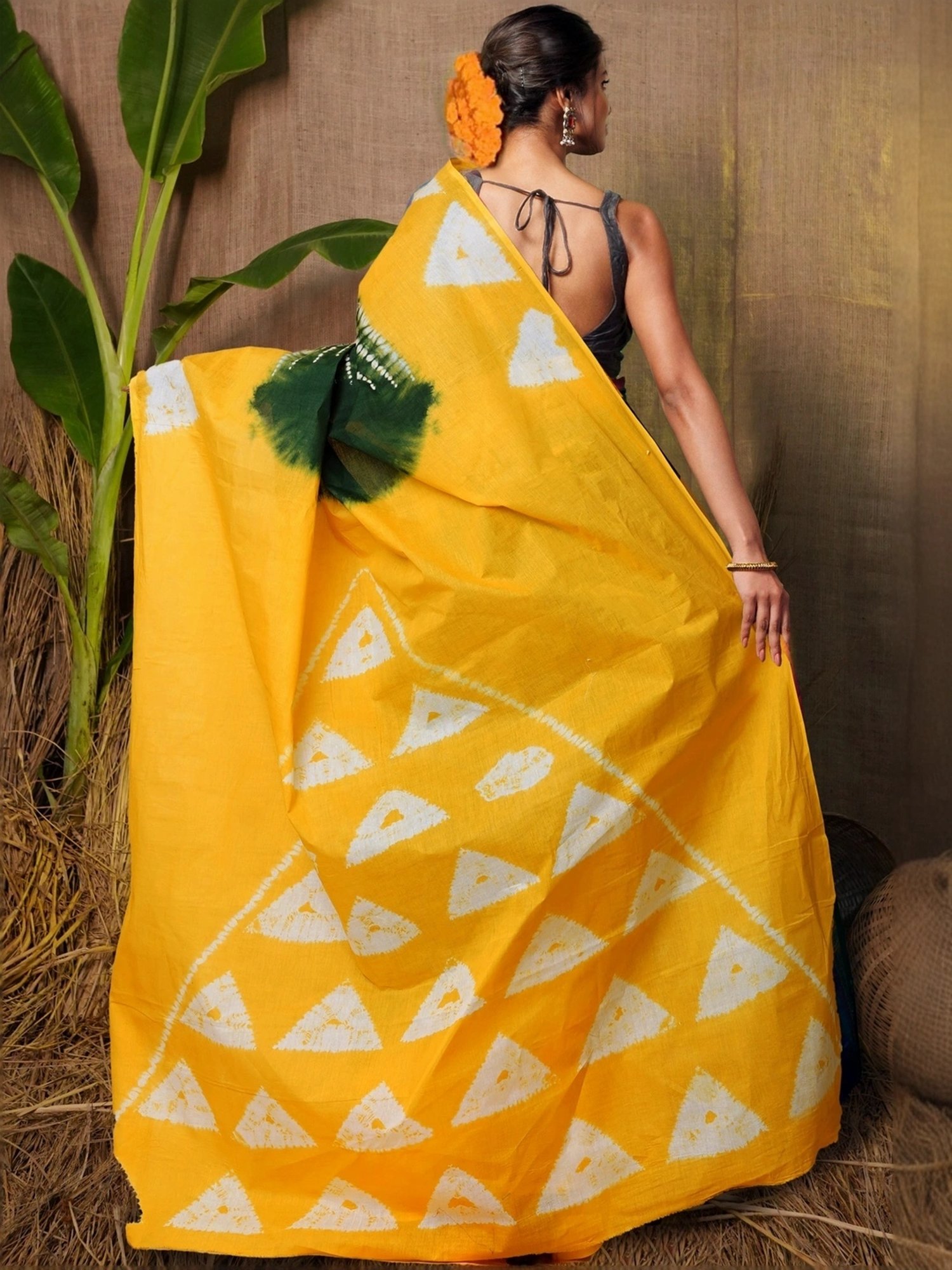 Unnati Silks Yellow & Green Cotton Printed Saree With Unstitched Blouse