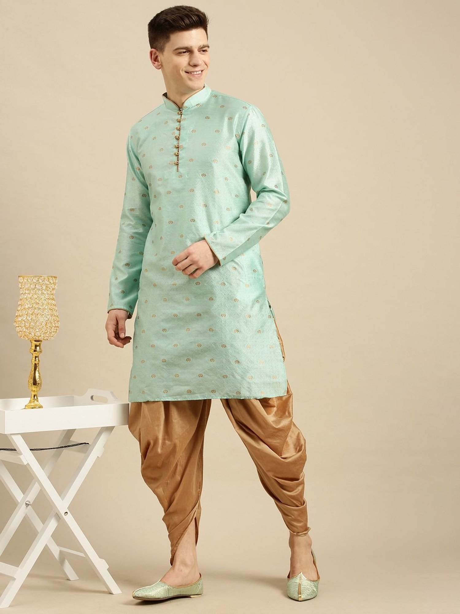 Sanwara Green Regular Fit Self Pattern Kurta Sets