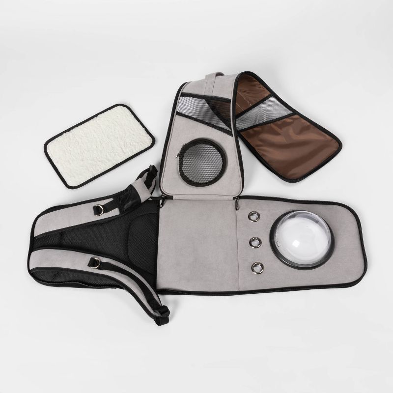 K&H Pet Products 3973 Extra Wide Outdoor Water Resistant Heated Kitty House with 2 Door Flaps Safe Escape For Feral and Outdoor Cats, Olive