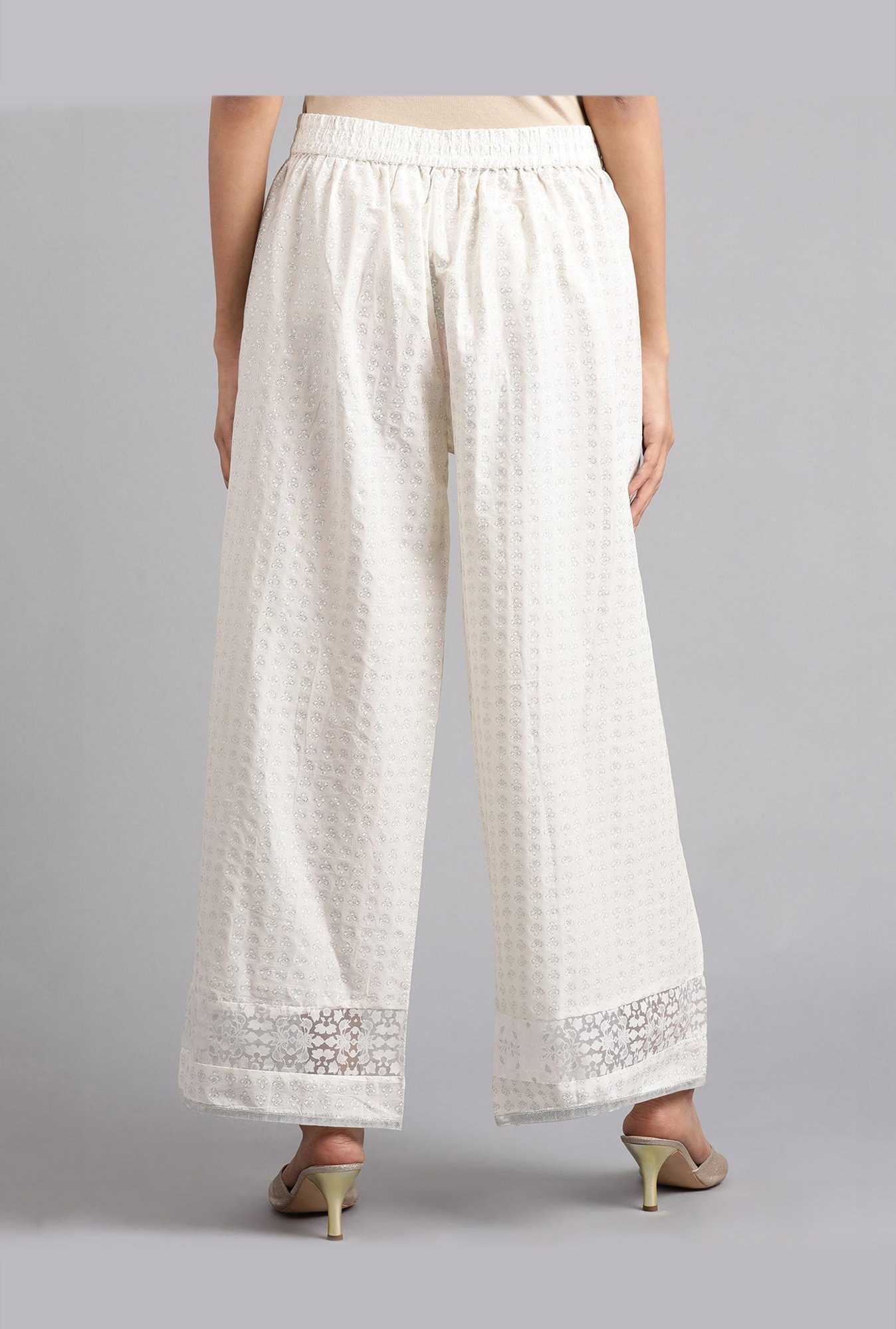 KENDALL + KYLIE Black Mid Rise Pants