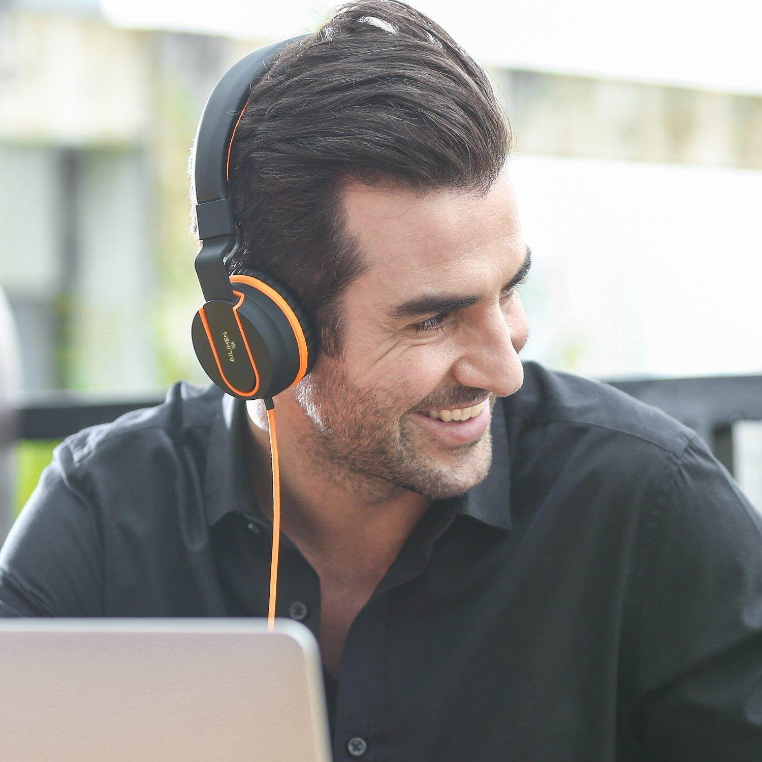 Ailihen I35 Stereo Lightweight Foldable Headphones Adjustable Headband Headsets with Microphone 3.5mm for Cellphones Smartphones iPhone Laptop Computer Mp3/4 Earphones (Black/Orange)