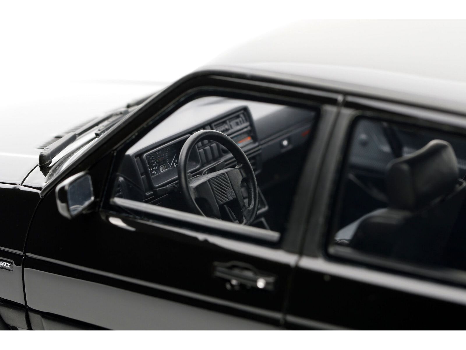 1987 Volkswagen Jetta Mk2 Black Limited Edition to 2000 pieces Worldwide 1/18 Model Car by Otto Mobile