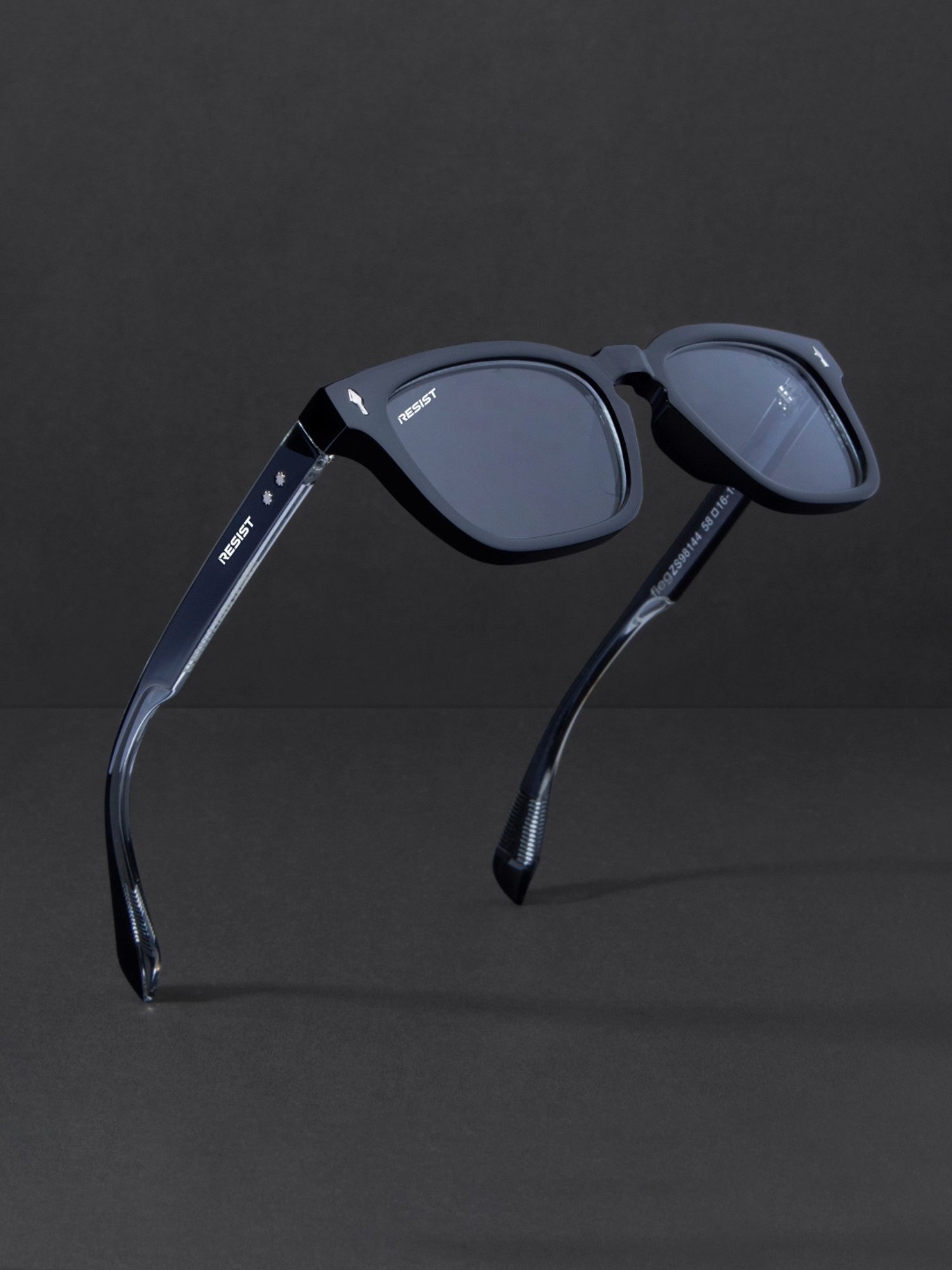 Resist Eyewear Clear Wayfarer UV Protected Unisex Sunglasses