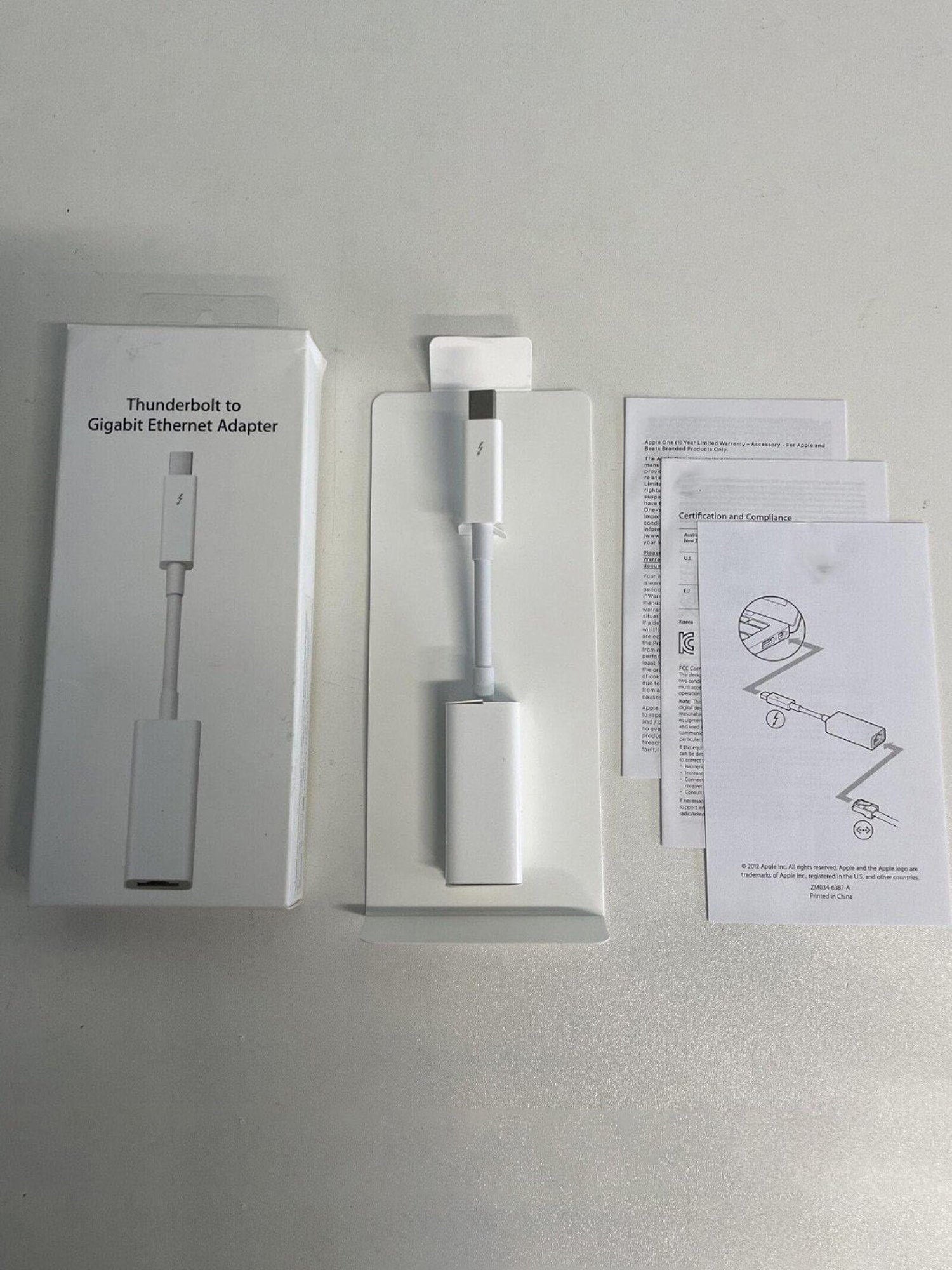 Apple Thunderbolt to Gigabit Ethernet Adapter with 100 Mbps Cable Speed (White)