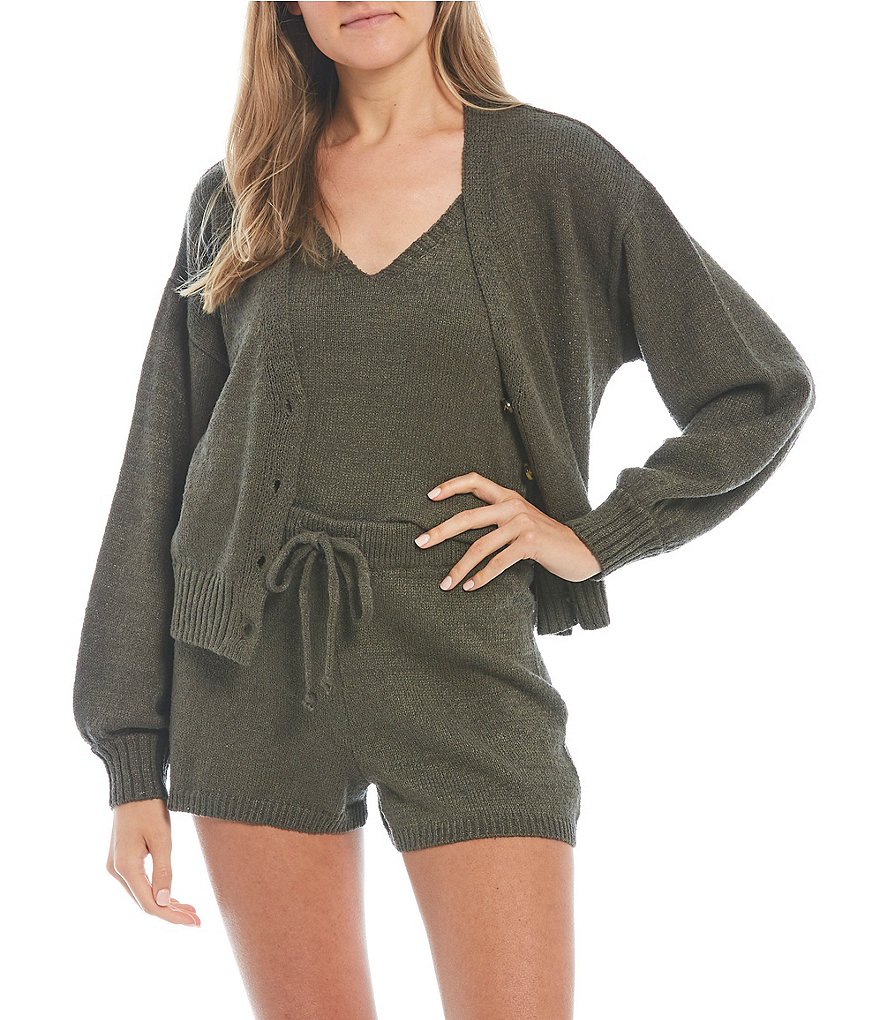 GB Round Neck Fuzzy Eyelash Sweater