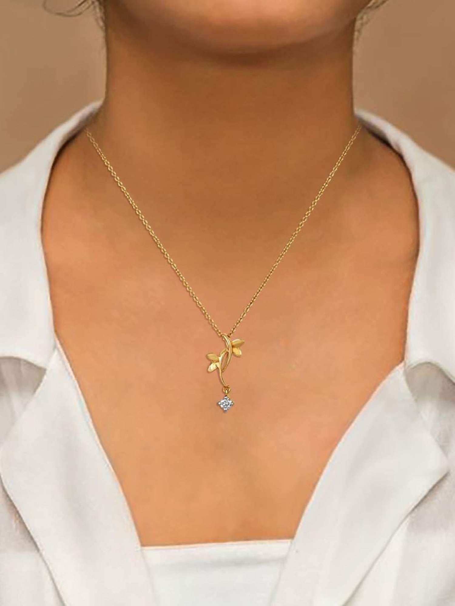 Joyalukkas 18k Gold & Diamond Pendant with Chain