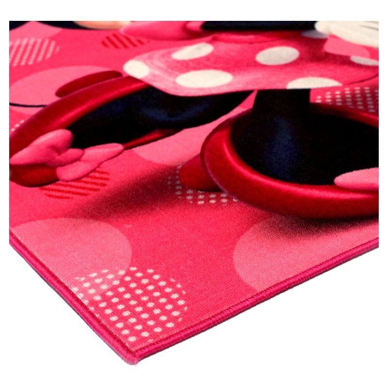 5'x7' Disney Minnie Mouse Pink Rug