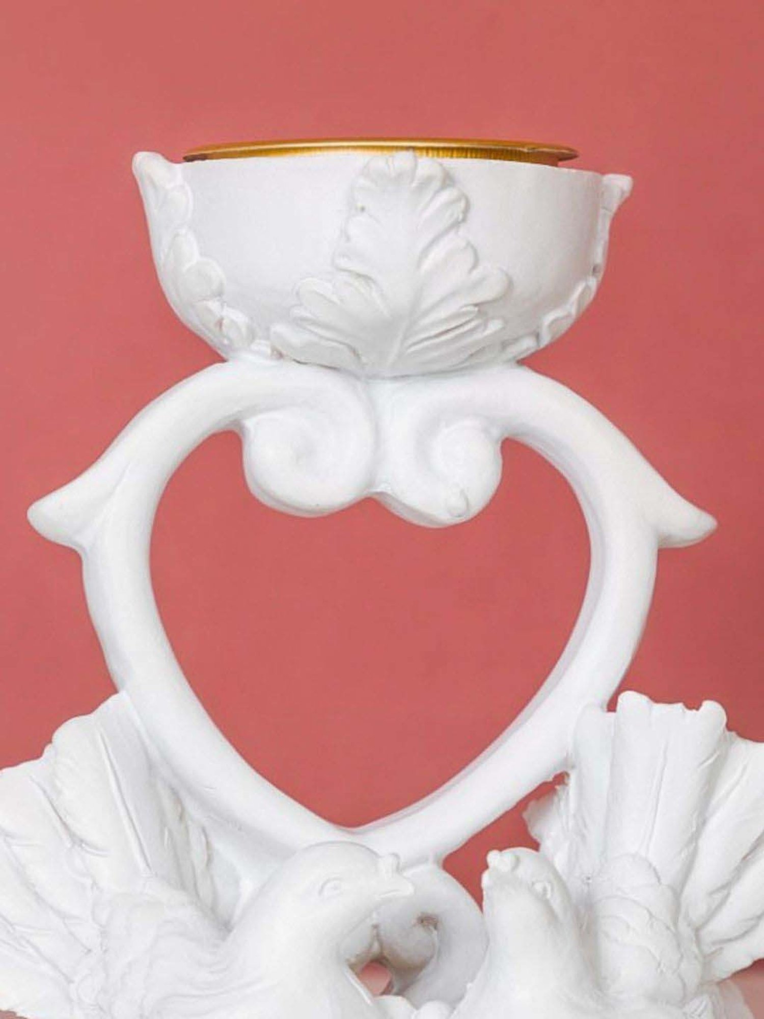 Nestasia Vintage White Resin Made Matte Finish Birds Of Love Decor Showpiece For Gifting 5.11"