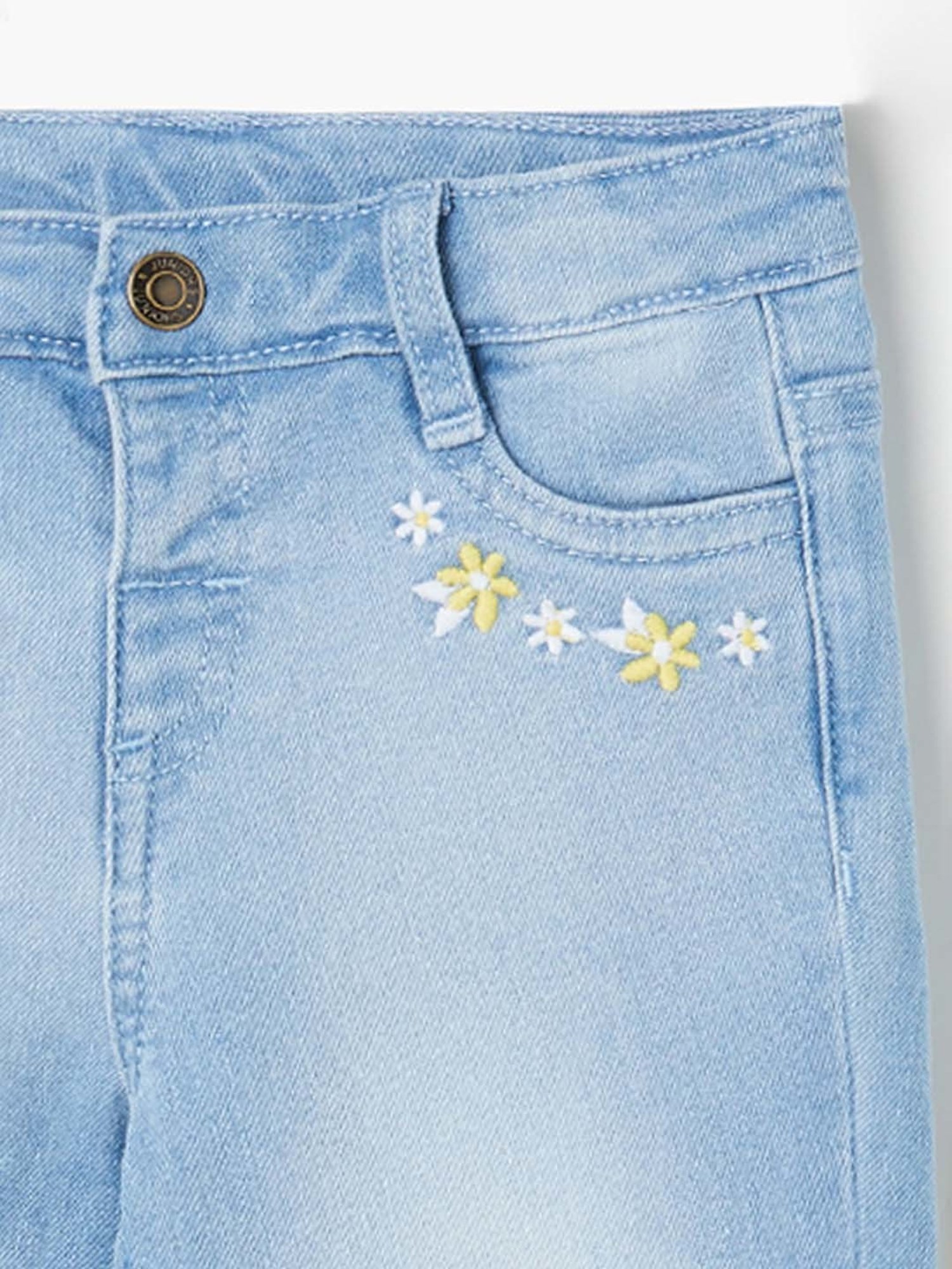 Juniors by Lifestyle Blue Embroidered Jeans