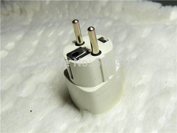 High Quality white Universal 2 Pin UK US AU To EU EURO France Germany Travel adapter Adaptor AC Power Plug Convert European