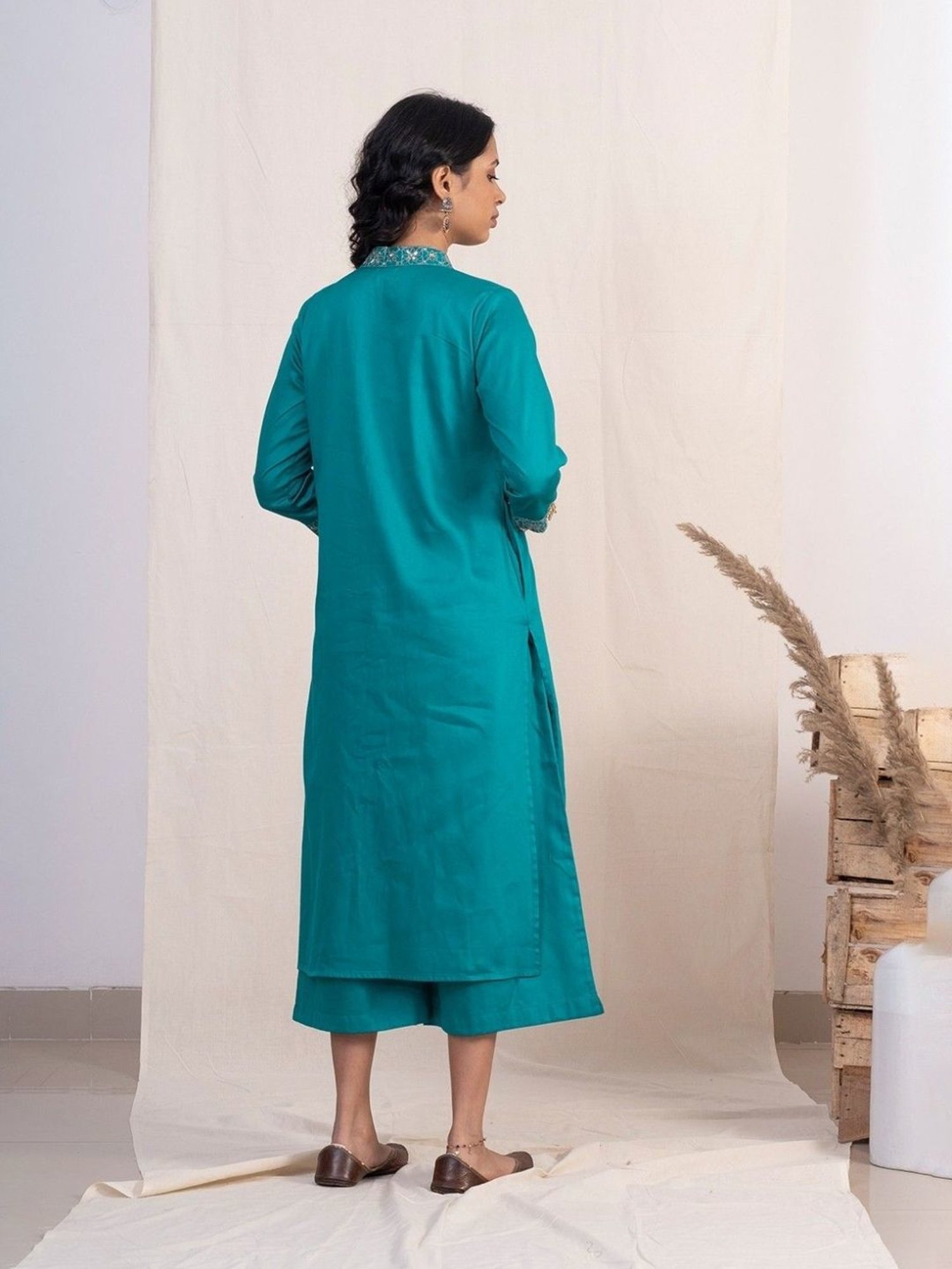 Akiso Jashn Blue V Neck Multiple Pleats Kurta Set With Plazzo