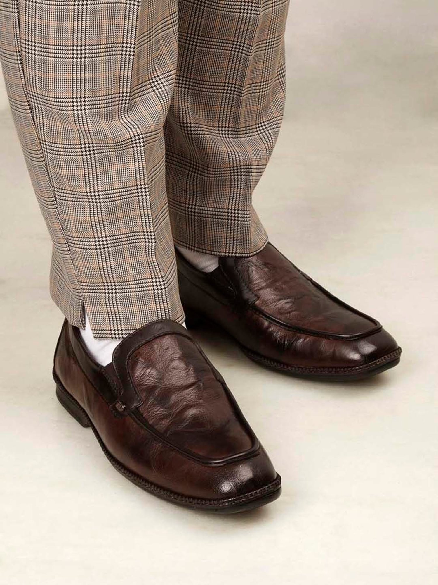 ID Men's Brown Casual Loafers