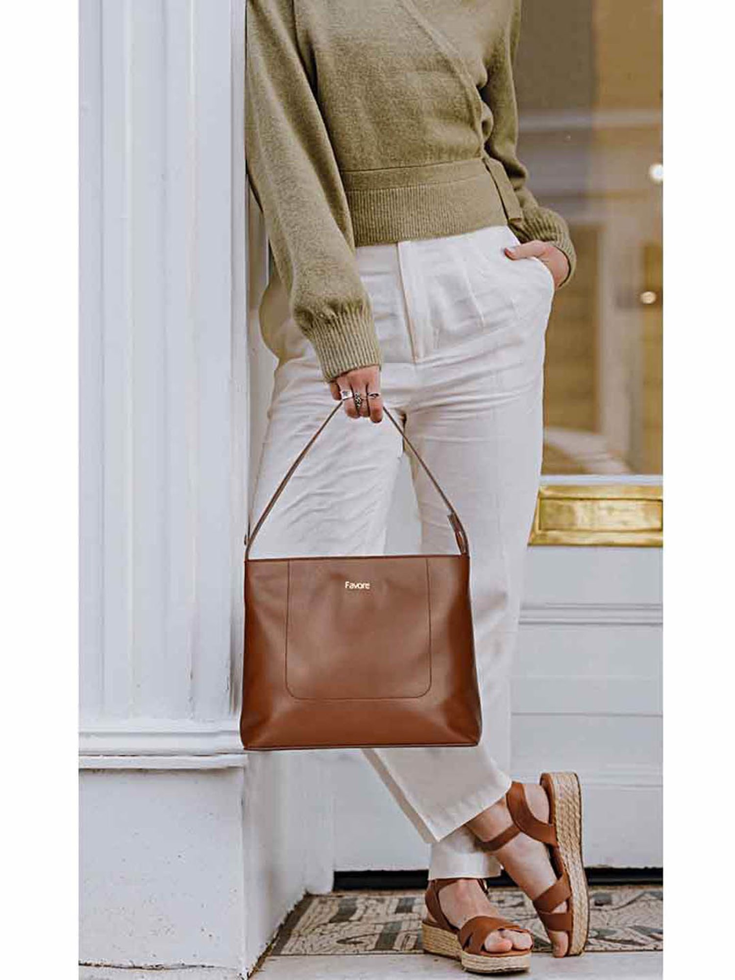 Favore Brown Solid Medium Shoulder