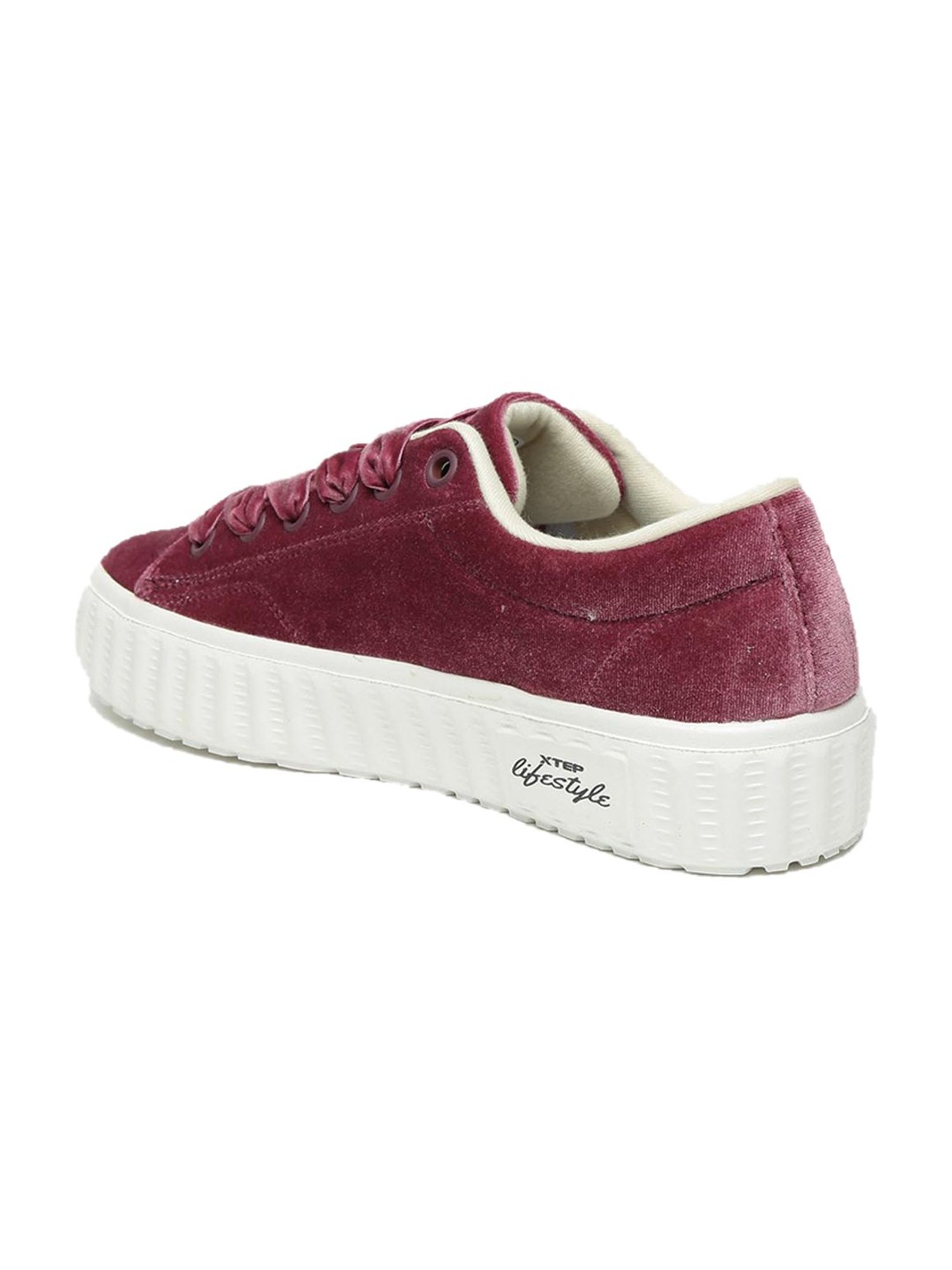 Xtep Women's Velvet Maroon Skateboarding Shoes