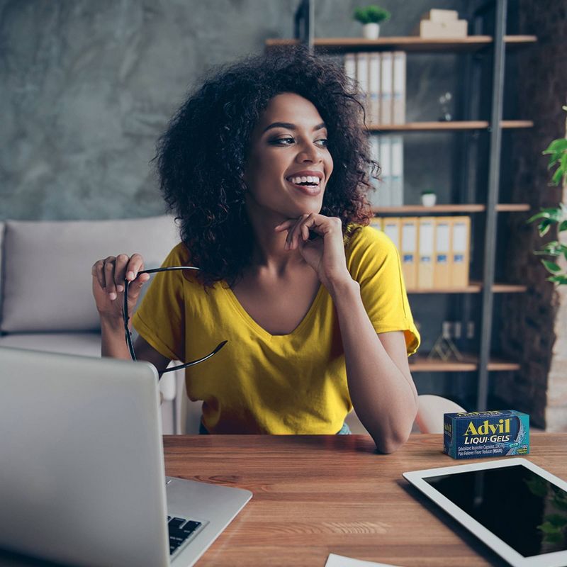 Advil Easy Open Cap Pain Reliever/Fever Reducer Capsules - Ibuprofen (NSAID) - 160ct