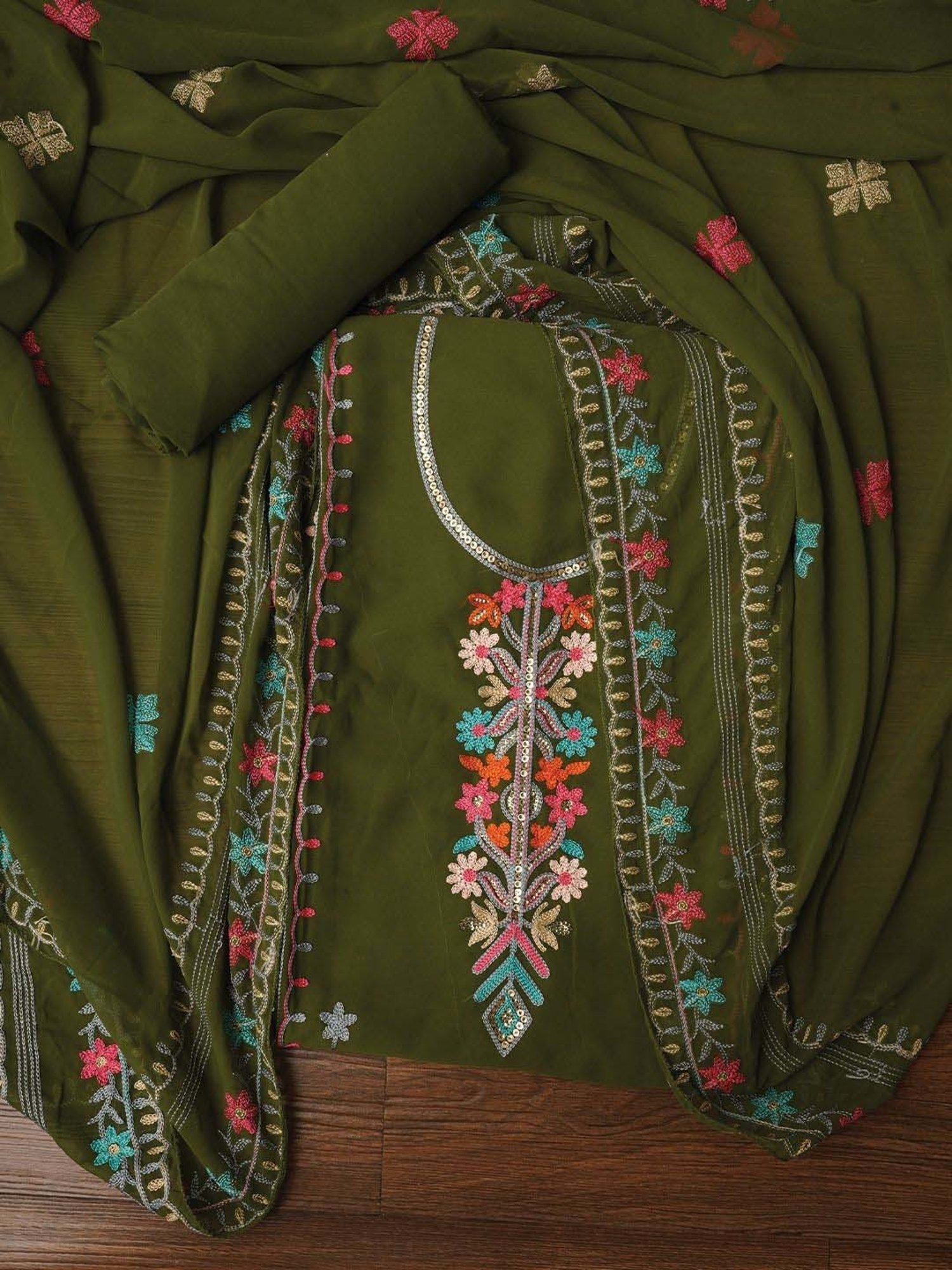 Jaipur Kurti Green Embroidered Unstitched Dress Material