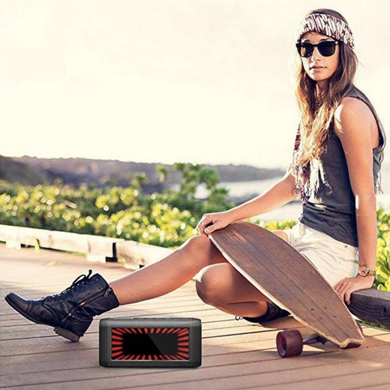 Wireless Bluetooth Speakers, Fuleadture Portable Outdoor Home 16W Output HD Bass Stereo Speaker with Microphone and Virtual 3D Bright Lights for All Bluetooth Devices