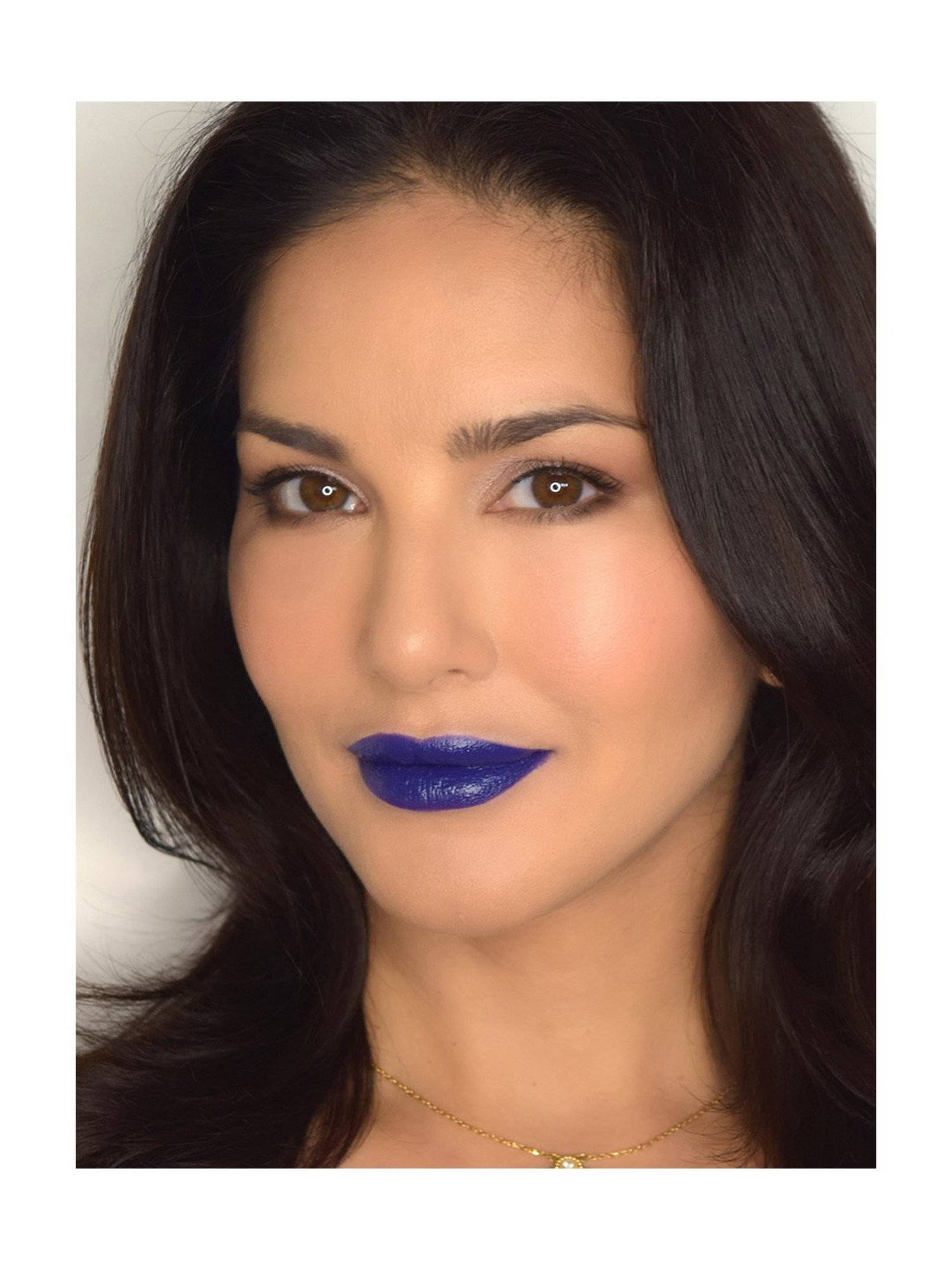 StarStruck By Sunny Leone Lipstick+Liner Lip Kit Sapphire - Pack of 2