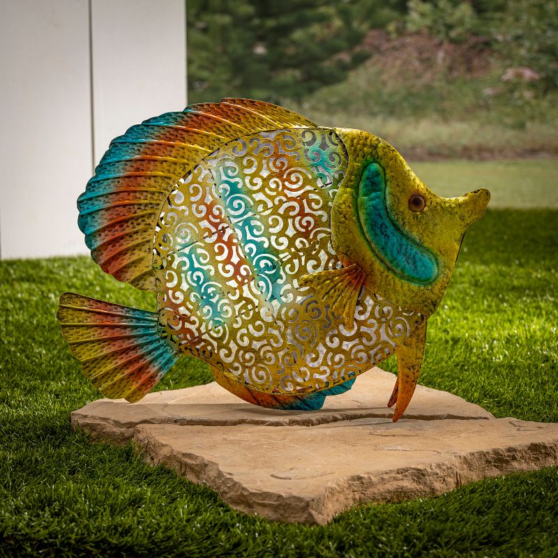 Garden Meadow 18-Inch High Metal and PVC Tropical Fish, Multi-Color.