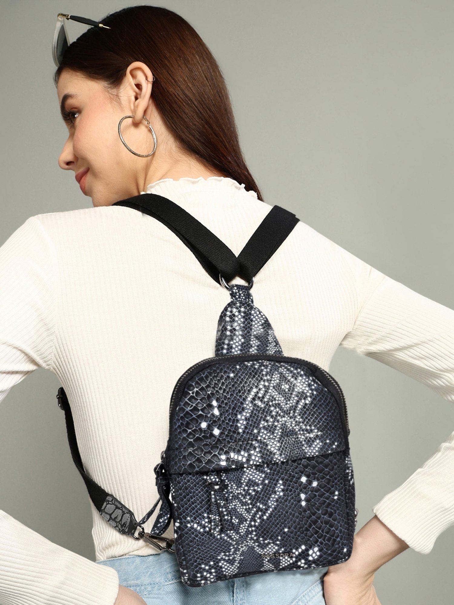 Tohl Fenwick Black Leather Medium Backpack