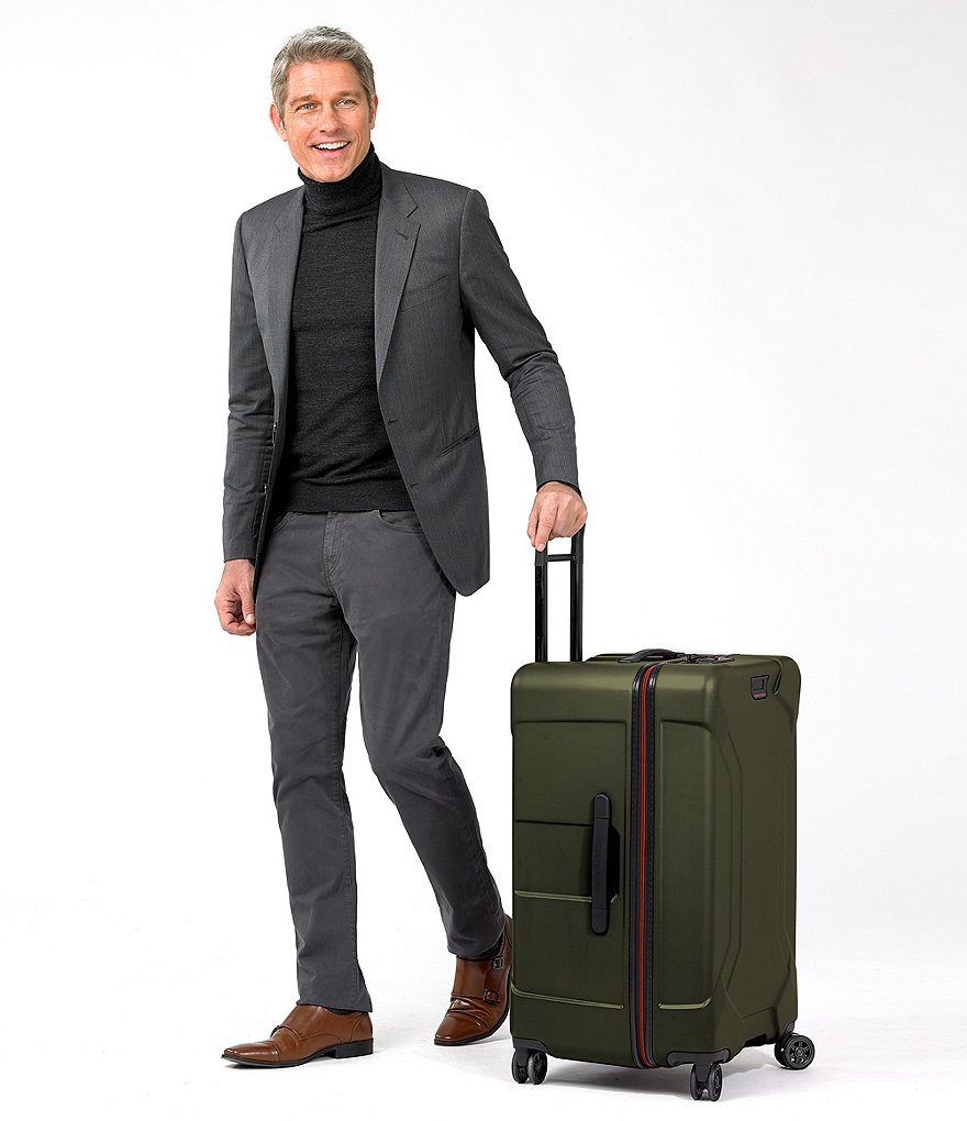 Briggs & Riley Torq Medium Trunk Spinner