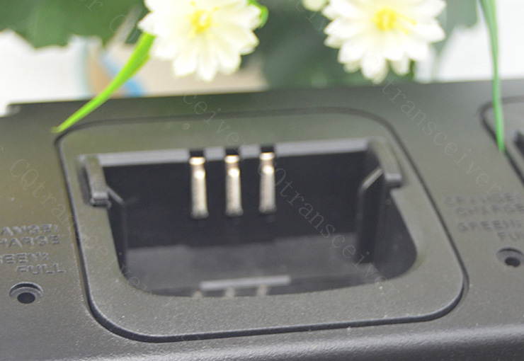 6 Way Rapid Desktop Charger for Motorola Handheld Radio CP040 CP140 CP150 CP160 CP180 CP200