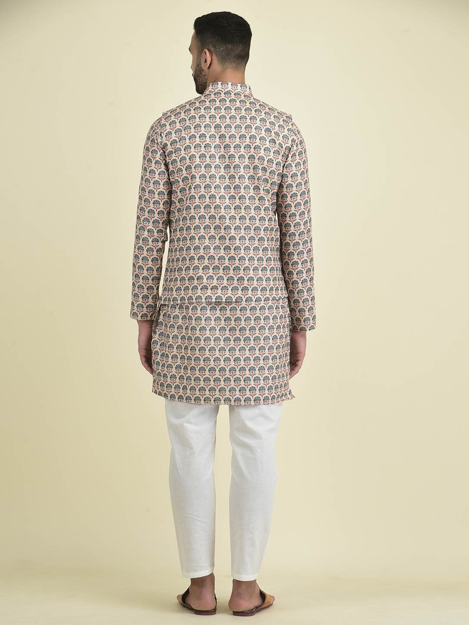 Deyann Cream & White Regular Fit Printed Kurta Set With Jacket