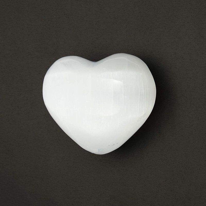 WellBrite 2 Pack Healing Crystals, Selenite Hearts, Home D'ecor (2 x 2.75 Inches)