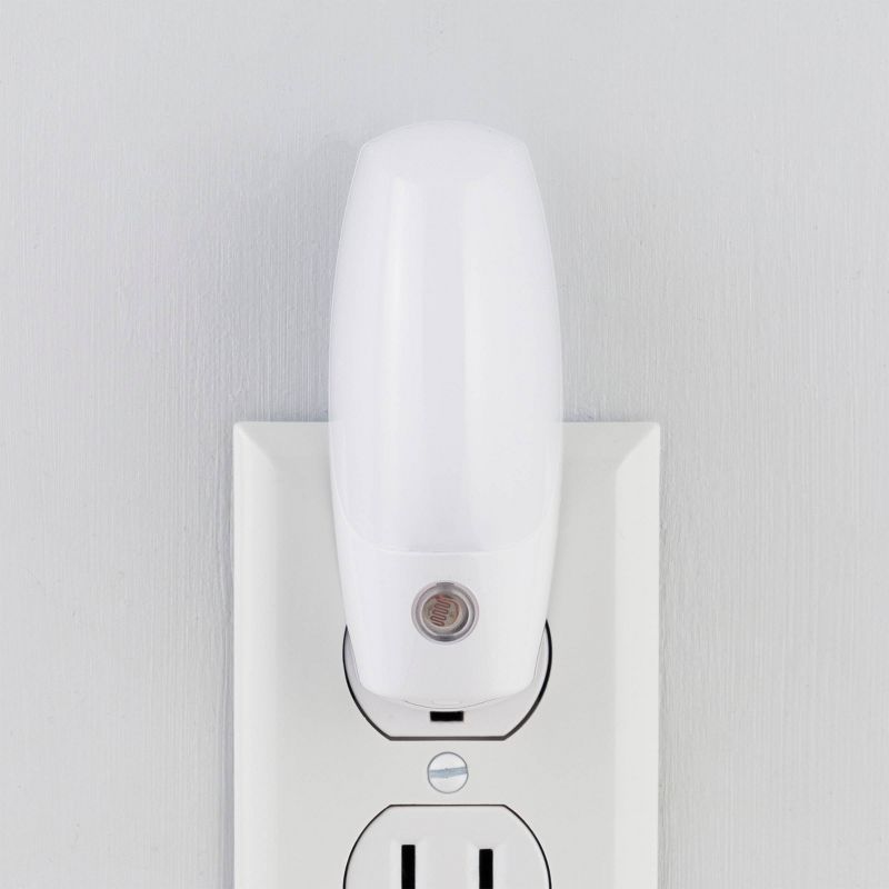 Energizer 2pk LED Automatic Plug In Nightlights