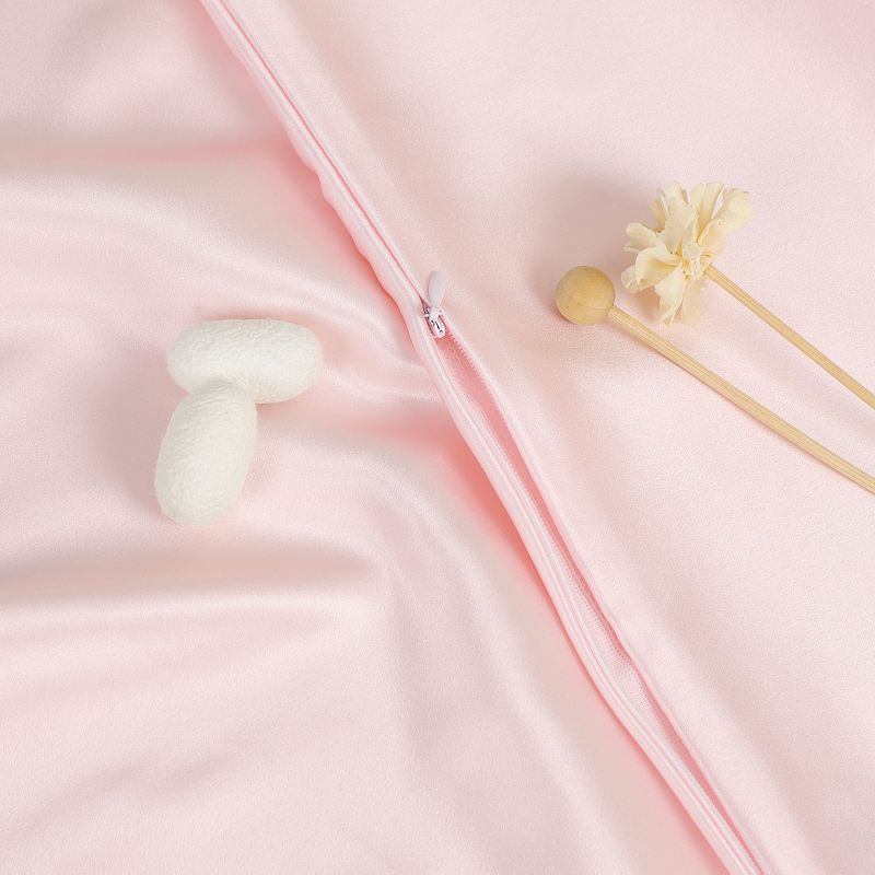 1 Pc 20&rdquo; x 30" Silk for Facial Beauty and Hair Pillow Case Black - PiccoCasa