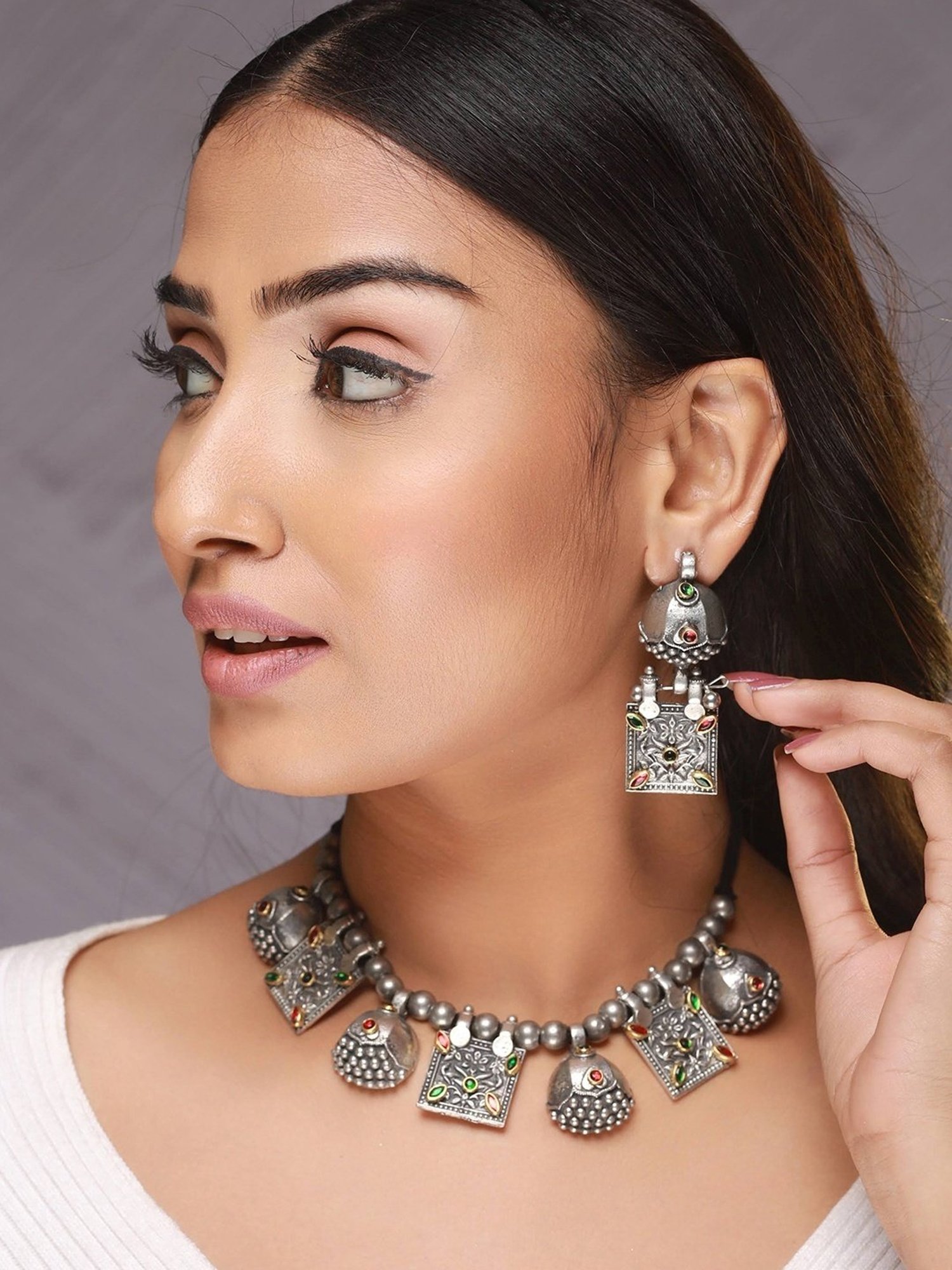 Aatmana Silver-Plated Kundan-Studded & Beaded Necklace & Earring Set