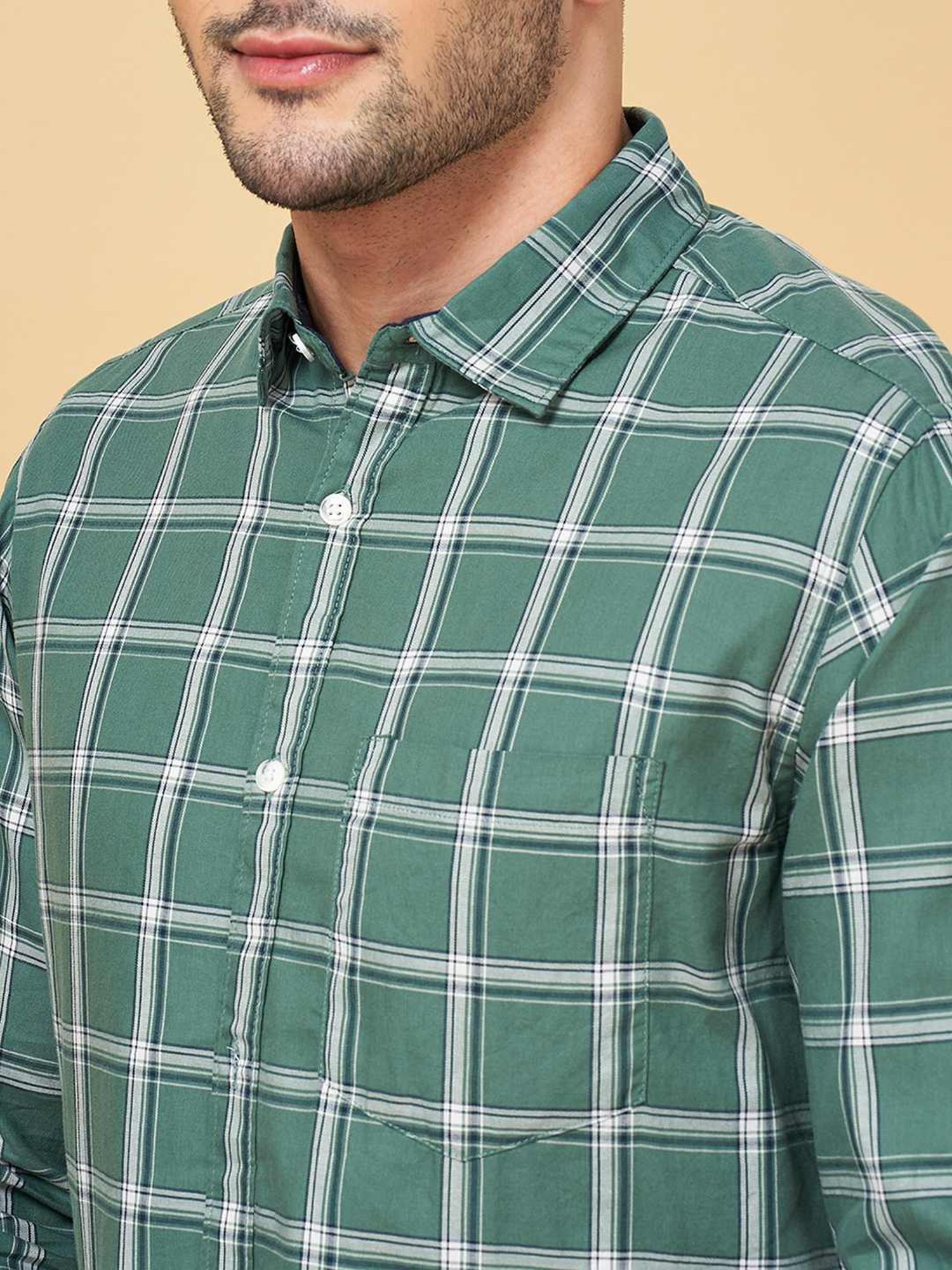 YU by Pantaloons Dark Green Cotton Slim Fit Checks Shirt