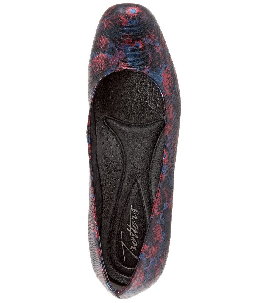 Trotters Lauren Floral Print Pumps