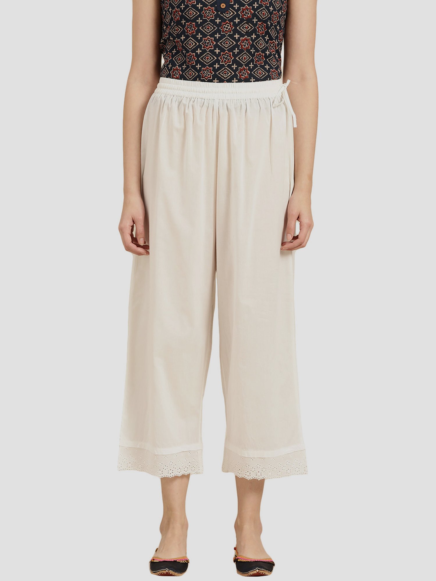 KSUT White Cotton Regular Fit Palazzos