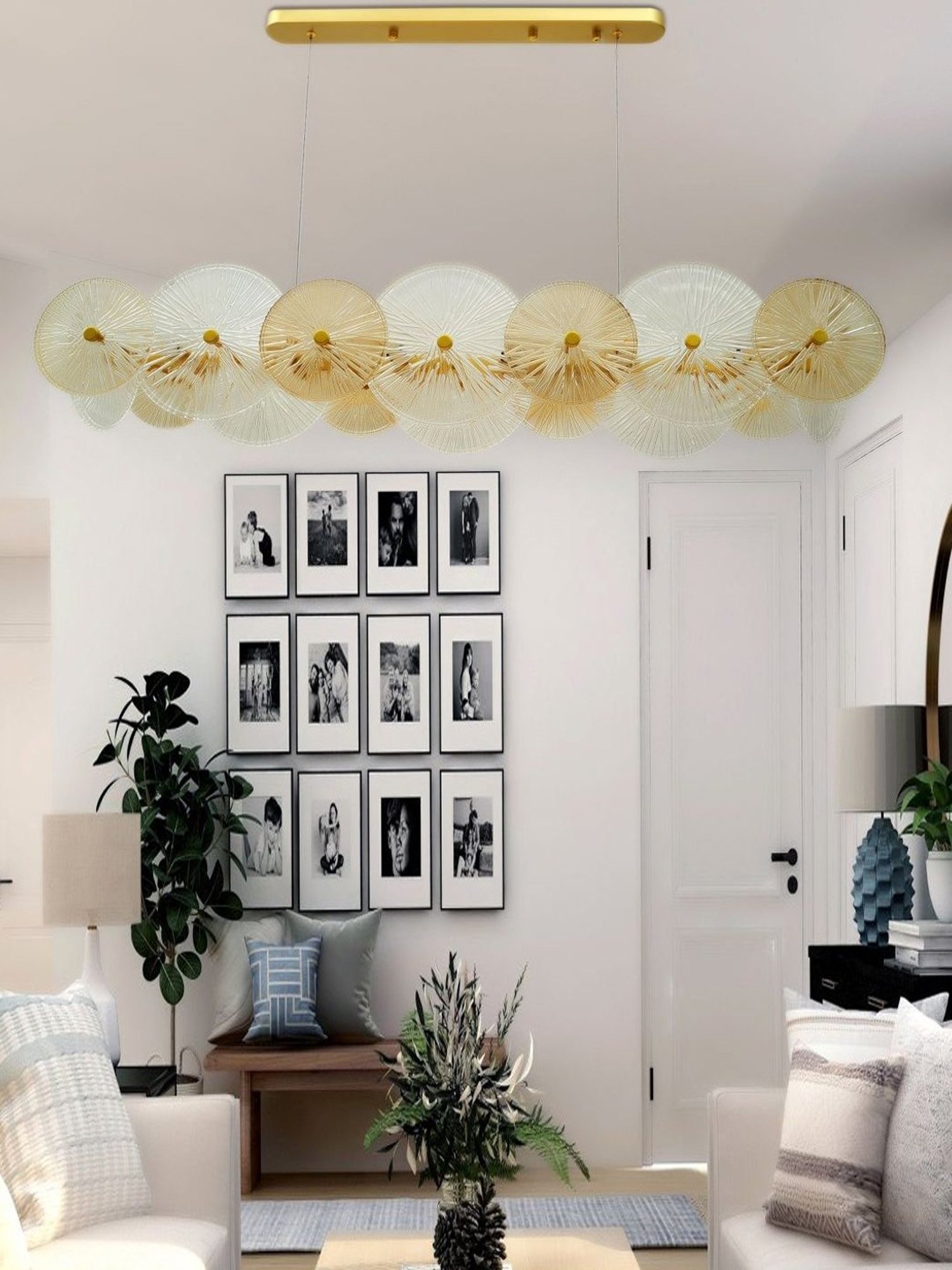 DecorativeRay Golden Chandiler - Set of 1