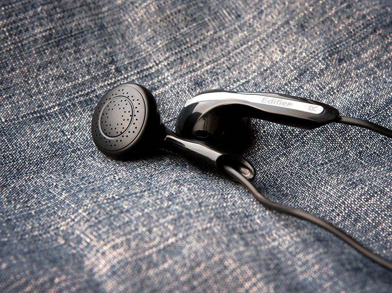 Edifier P180 Stereo Earphones Earpod Headphone with Mic and Remote High Quality for Apple iPhone Samsung HTC Nokia - Black