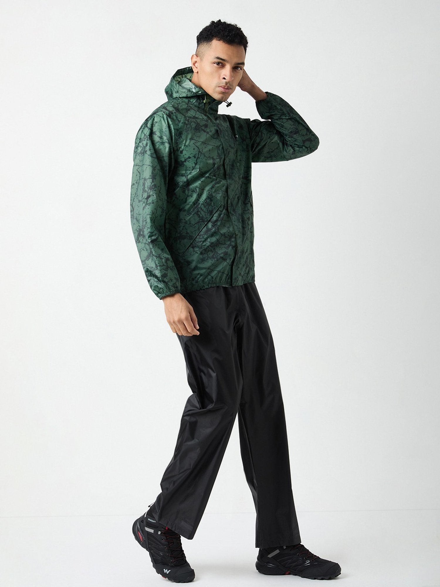 Wildcraft Green & Black Regular Fit Printed Raincoat Set