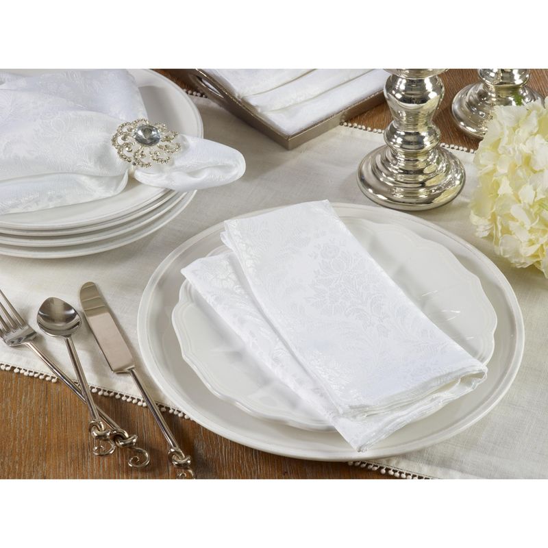Saro Lifestyle Elegant Damask White Table Napkins (Set of 12)