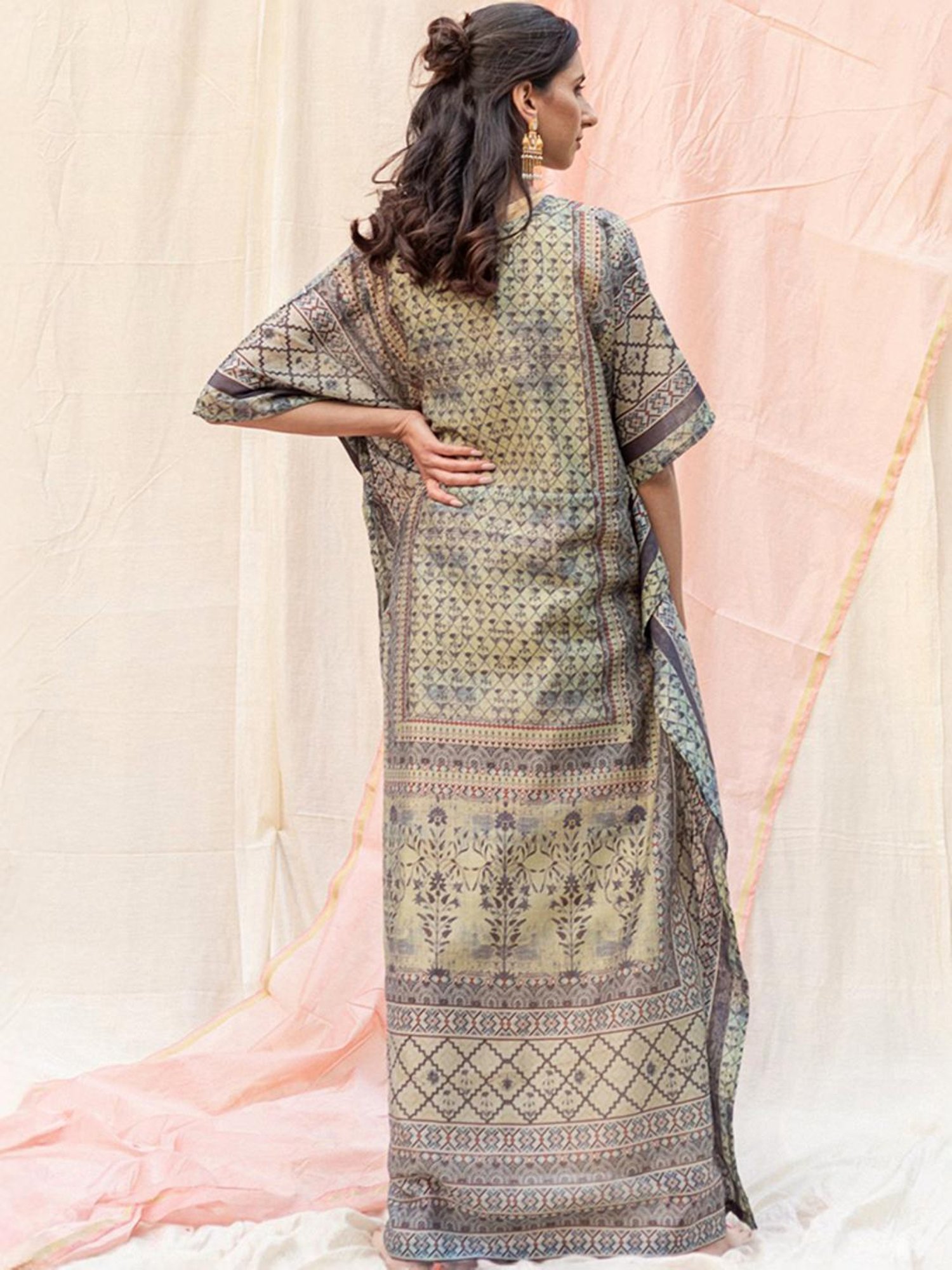 Artagai Beige Co-Ord Set with Notch Collar Kurta and Straight Pants