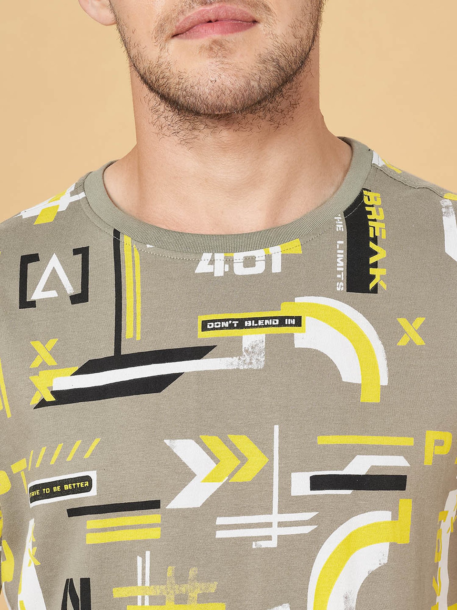 Street 808 by Pantaloons Olive Regular Fit Printed T-Shirt