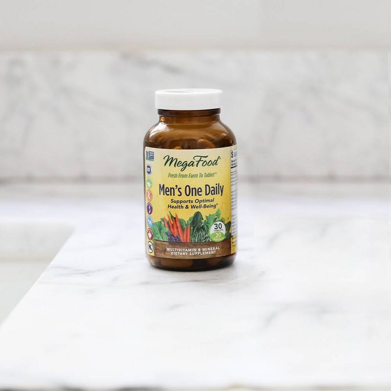 Vitafusion Organic Men's Multivitamin Gummies - Fresh Strawberry - 90ct