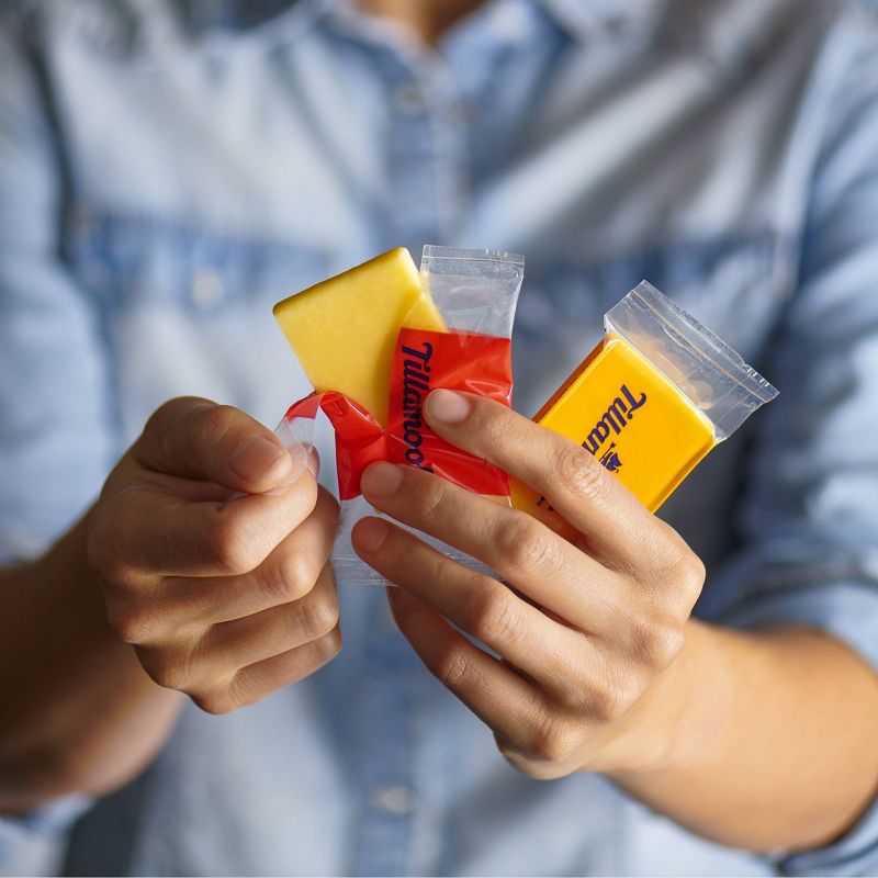 Tillamook Medium Cheddar Cheese Snacks - 7.5oz/10ct