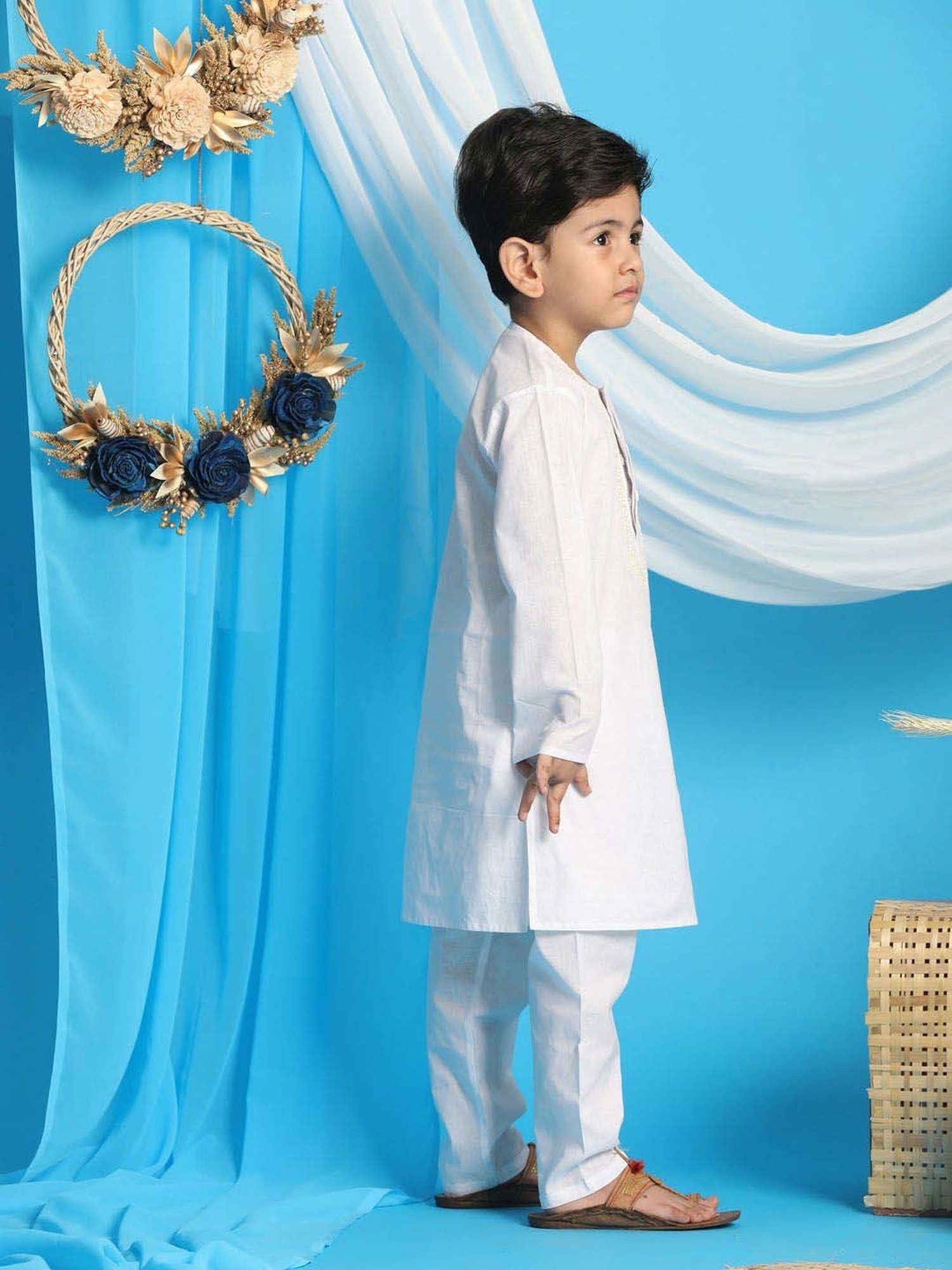VASTRAMAY Boys White & White Embroidery Full Sleeves Kurta Sets