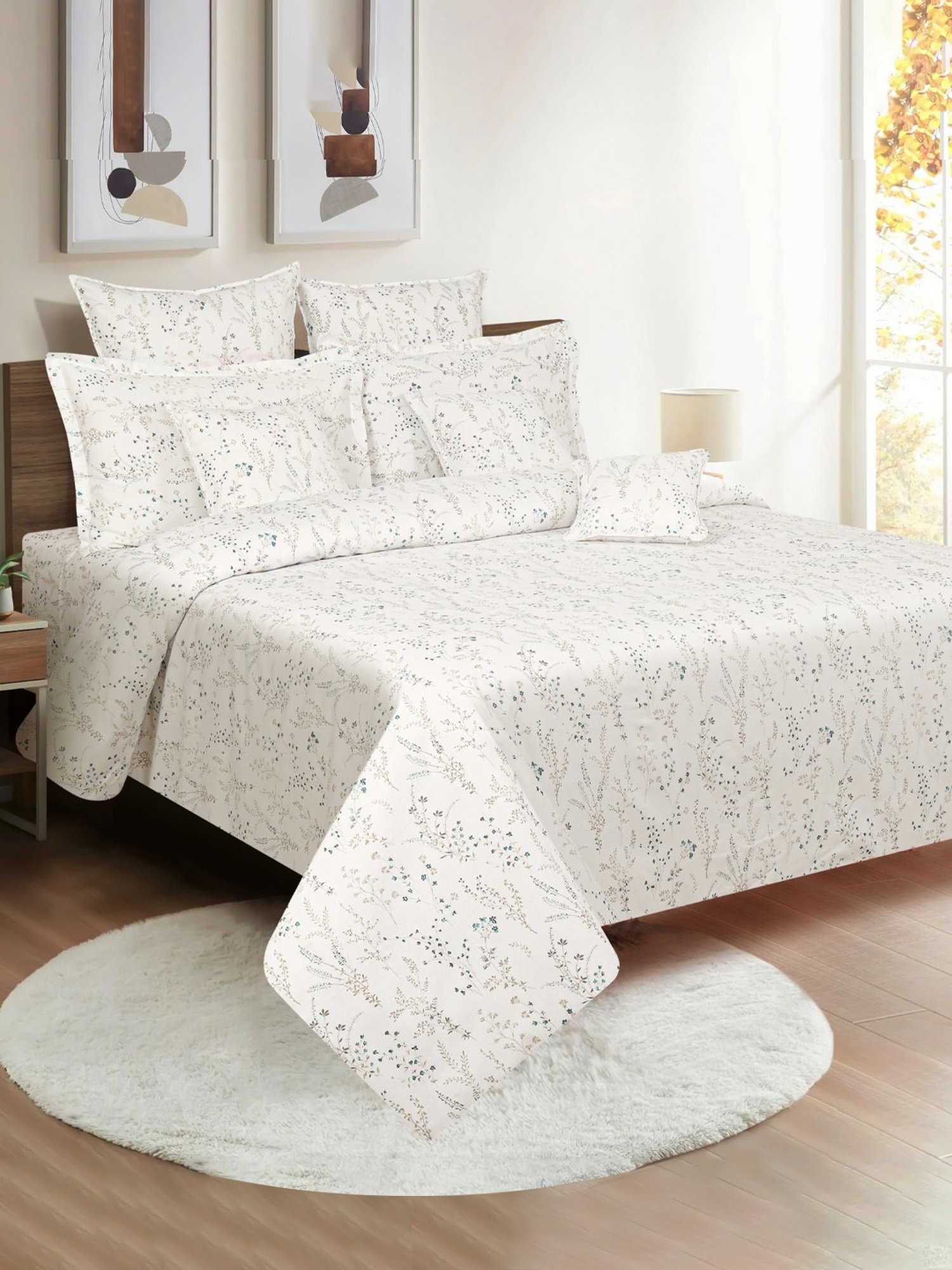 Swayam Dona Floral White & Beige 200 TC Cotton King Bedsheet with 2 Pillow Covers